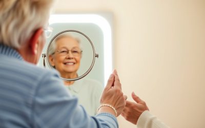 Best Lighted Magnifying Mirrors for Seniors