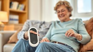 Best Fall Detection Device for Seniors: Automatic Alerts That Save Lives