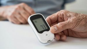 Best Continuous Glucose Monitor for Seniors