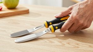 Best Easy Grip Kitchen Tools for Seniors