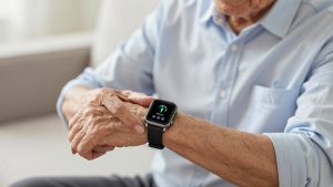 Best Health Monitoring Smartwatch for Seniors Living Alone