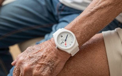 Best medical alert watch for seniors after hip surgery