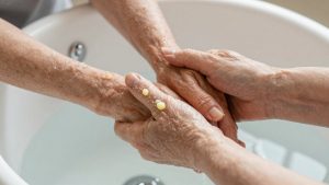Best Paraffin Wax Baths for Hands: Heat & Safety Tips