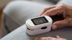 Best Pulse Oximeter Under $100 for Seniors