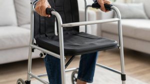 Best Rollator for Short Seniors