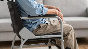 Etac Turner PRO Patient Transfer Aid vs Vive Patient Turner: Which Should You Buy?