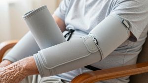 KEMFORD Lymphedema Compression Arm Sleeves vs Lymphedema Compression Arm Sleeves: Which Should You Buy?
