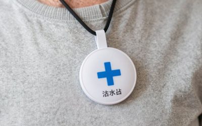 Medical Alert Pendant vs Smartwatch: Which Is Right for Your Home (2026)