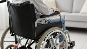 Power Wheelchair vs Mobility Scooter Which Is Better for Seniors