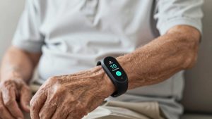 Seculife Medical Alert Smartband vs Fajocru Fall Detection Smart Watch: Which Should You Buy?