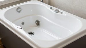 Walk-in Tub vs Walk-in Shower for Seniors